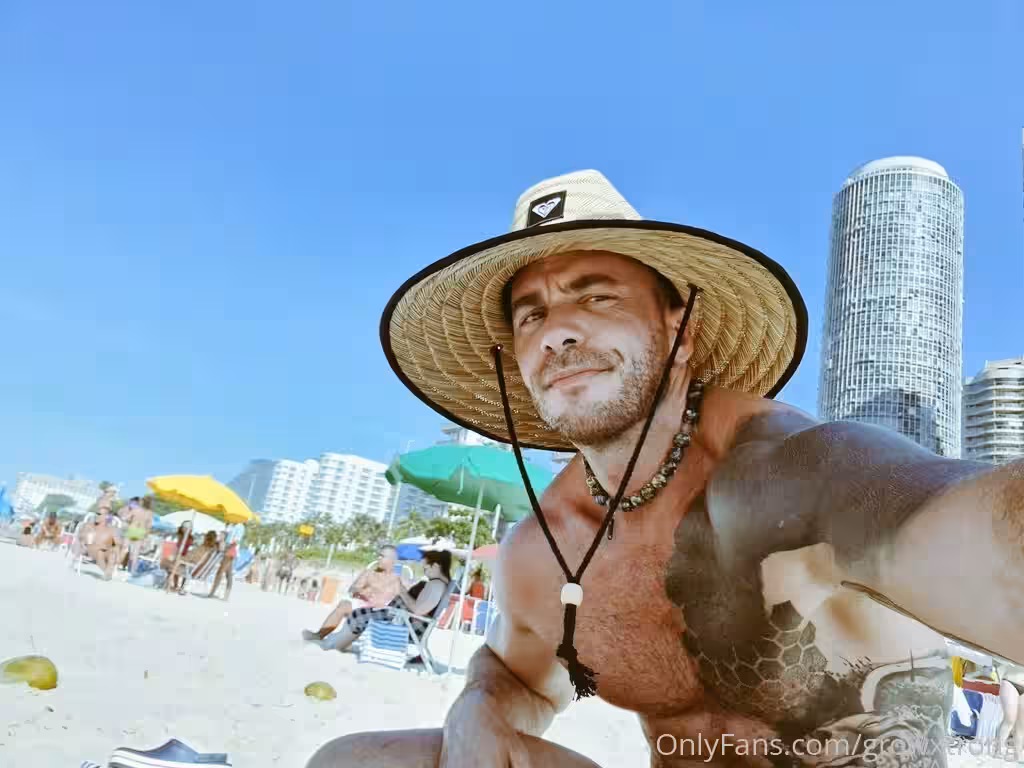 bubble butt destroying bussy Churro PAPIXLX big pecs
0