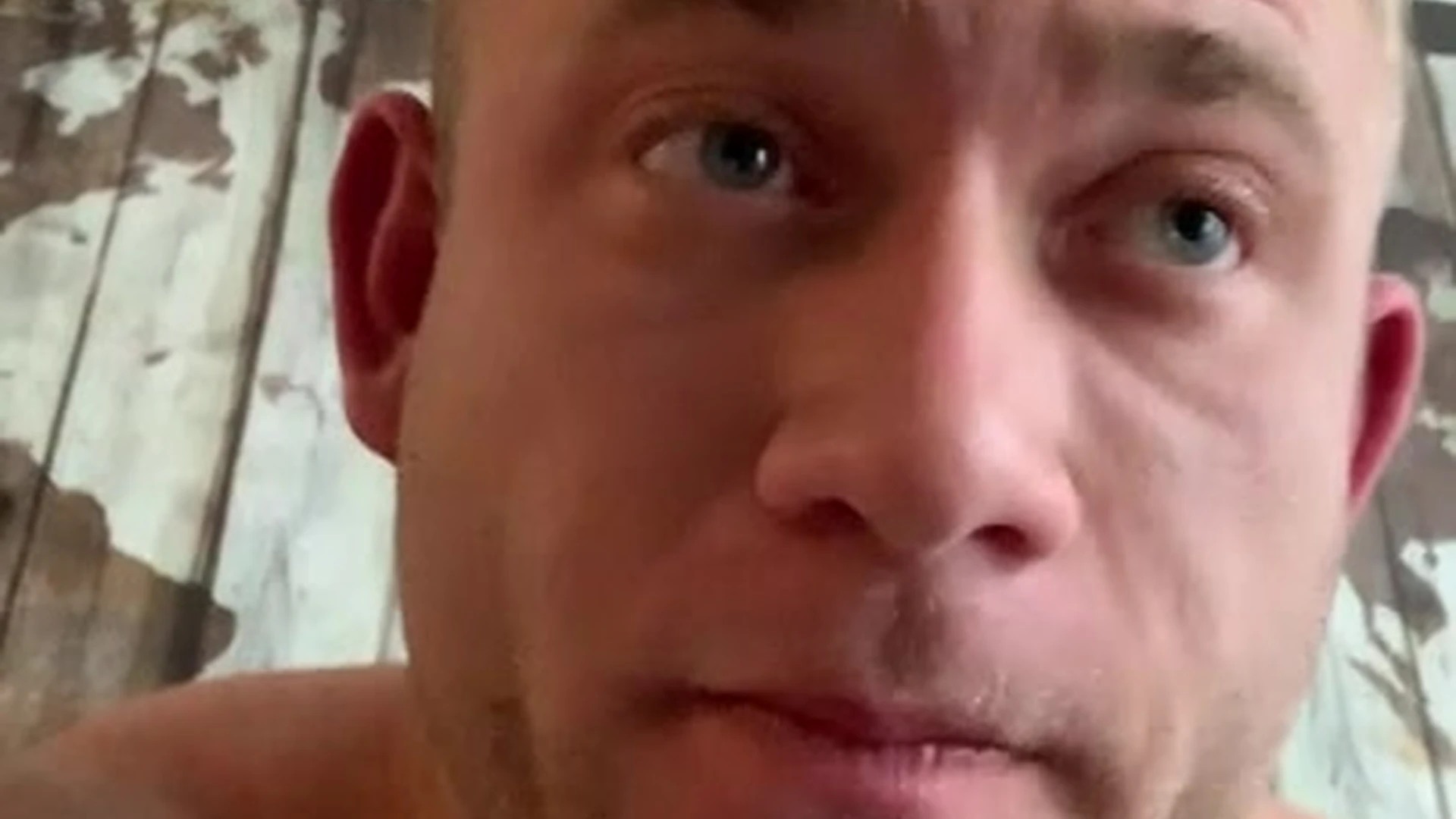 Commanding jakedaniel big pecs Clip
0