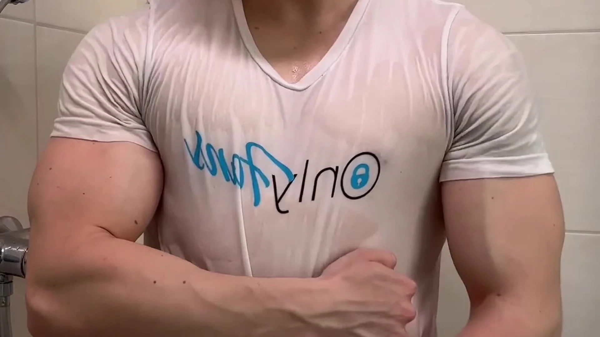 Considerate vielseitig Tim Vylo anal Exposed
4