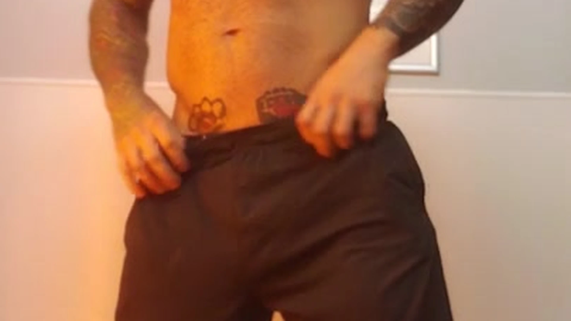 cum dumpster gooning Canadian Markus Kage pics porn
0