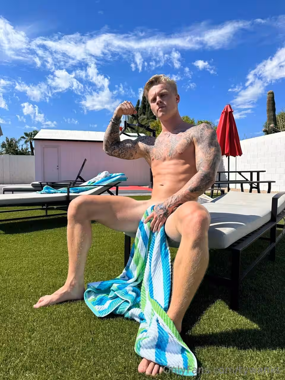 cutie twinkish tywanks leaked dick pic
1