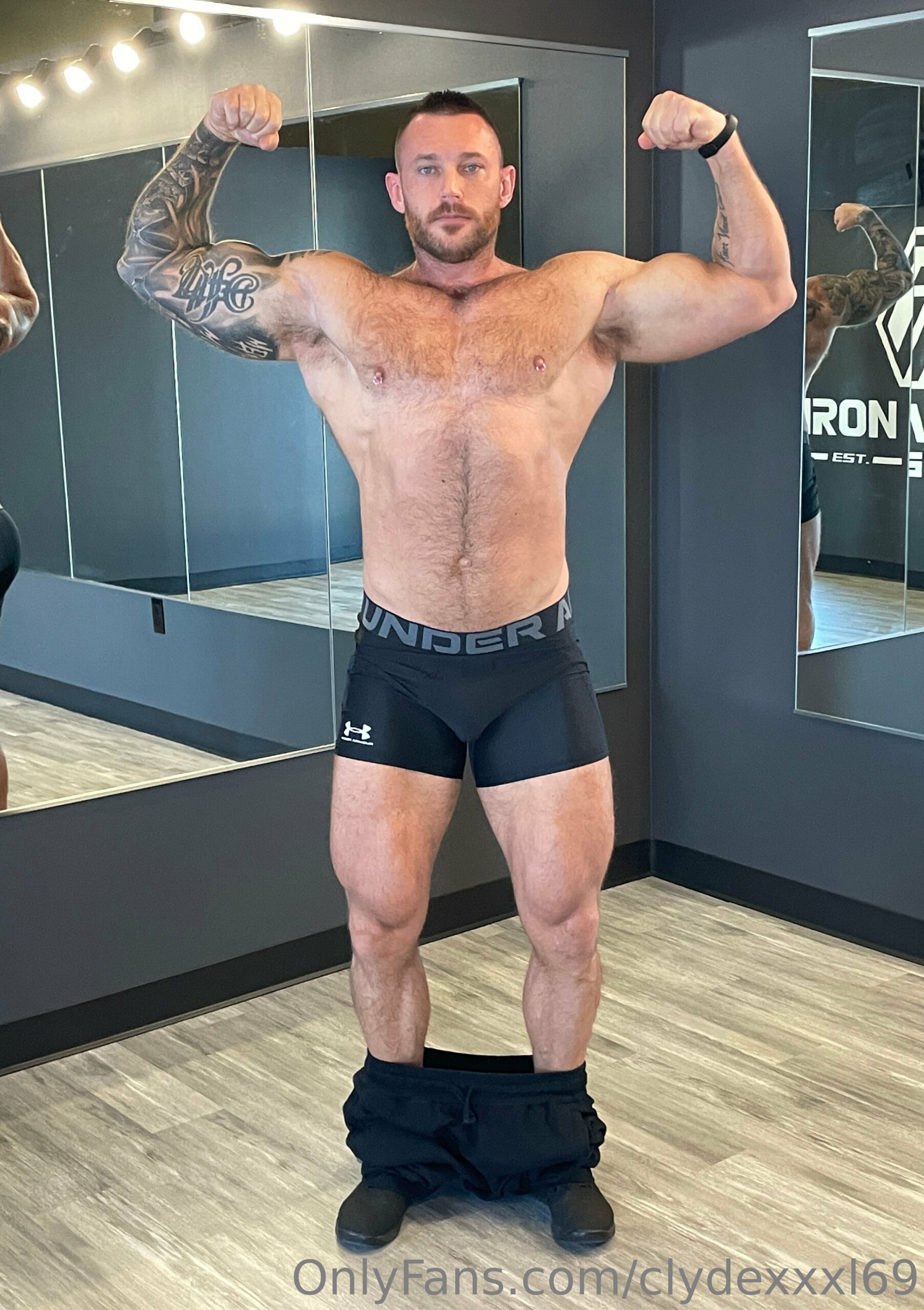 dad clydexxxl69 porn pic FullVID
1