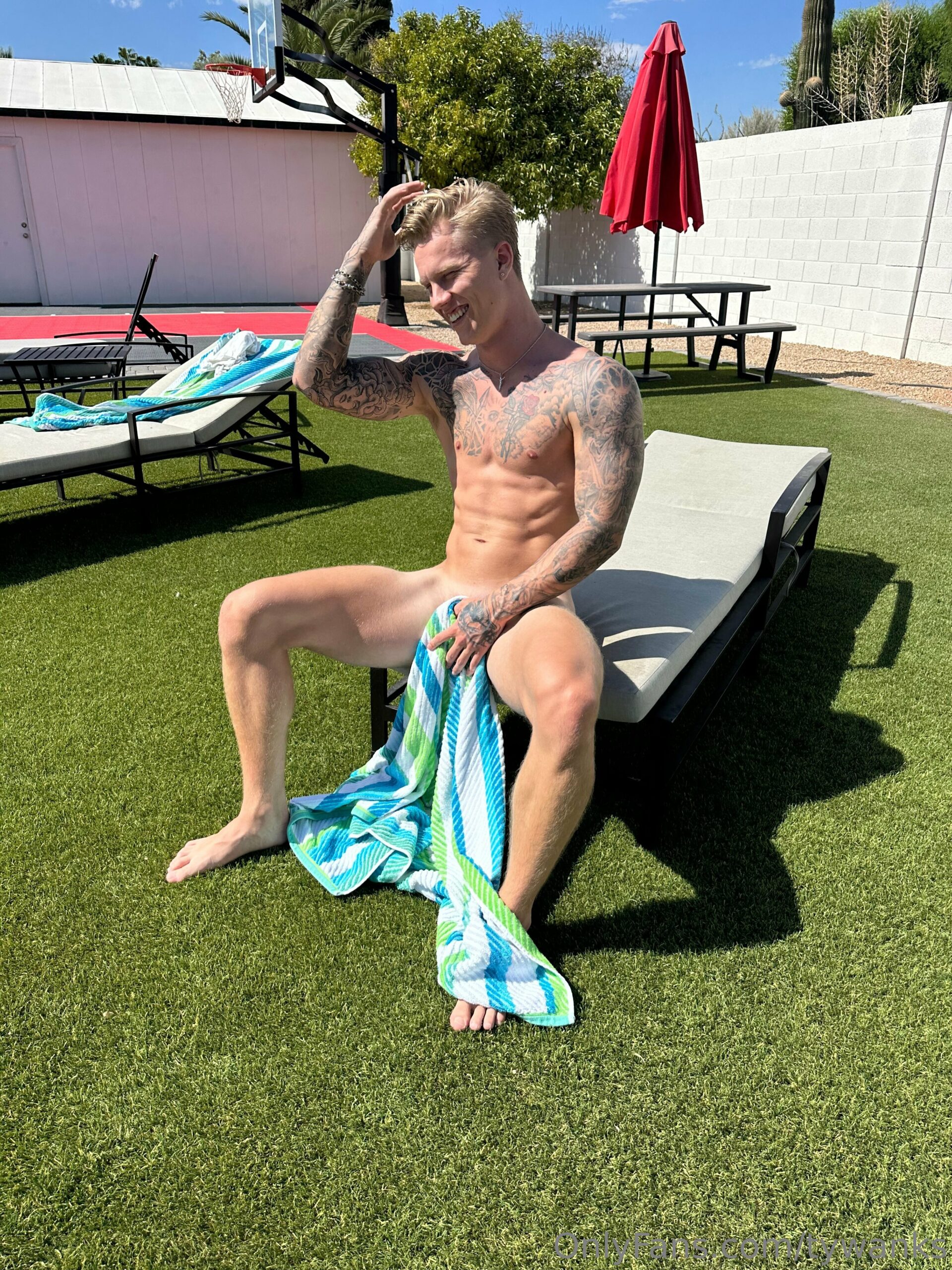 Dazzling  jock troytempts ass Full Clip
1