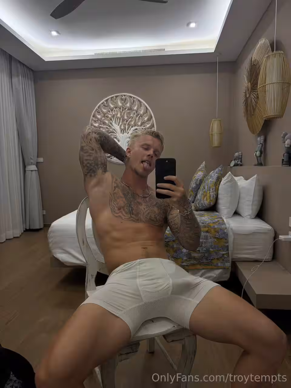 e-boy  jock tywanks onlyfans Exclusive full vid
2