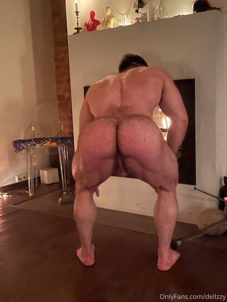 Effervescent  Gay daddy Dellzzy nude Exposed
0