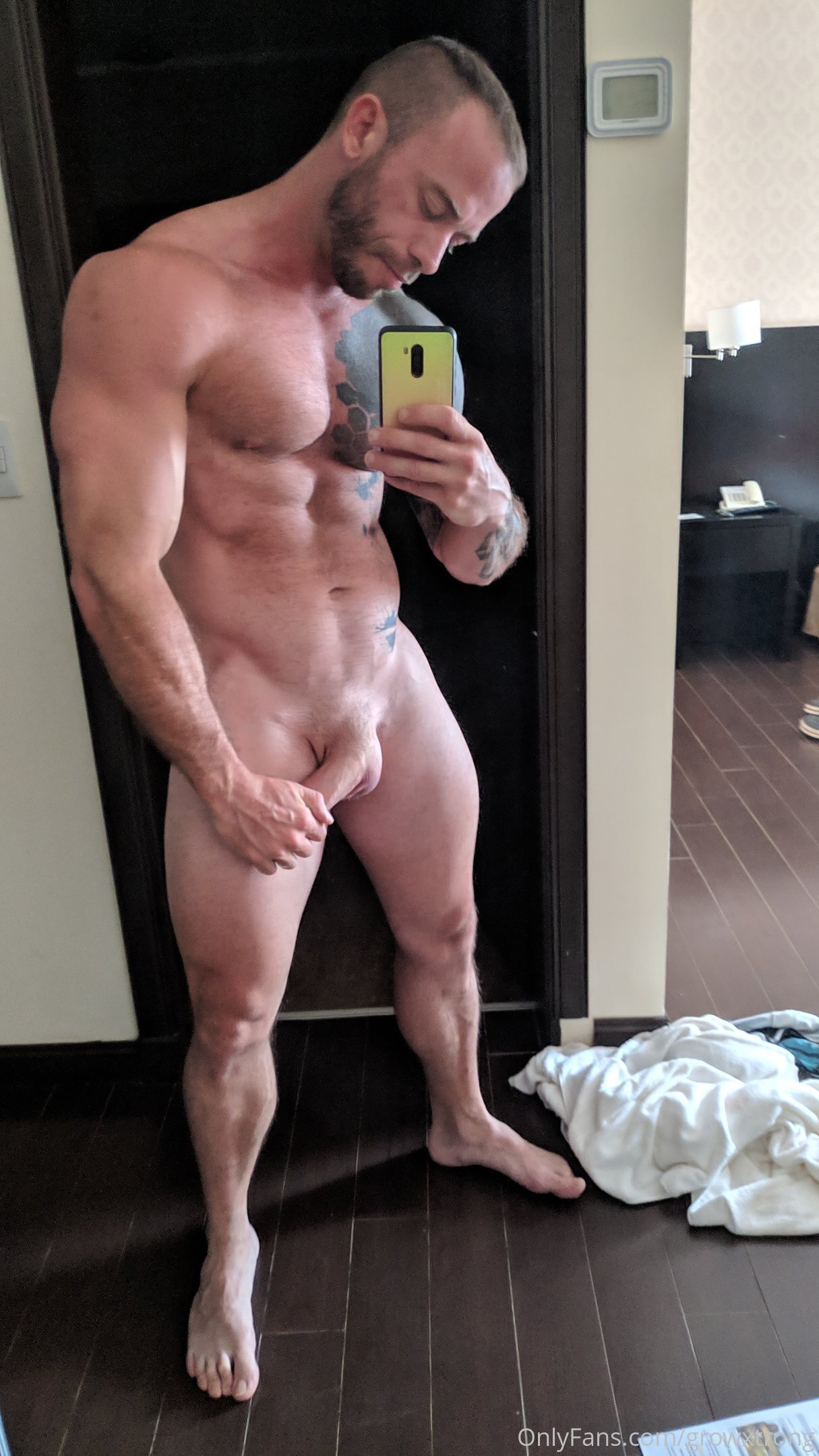 Empowered Hombretón Alex Grosso onlyfans leak pic Sensational
0