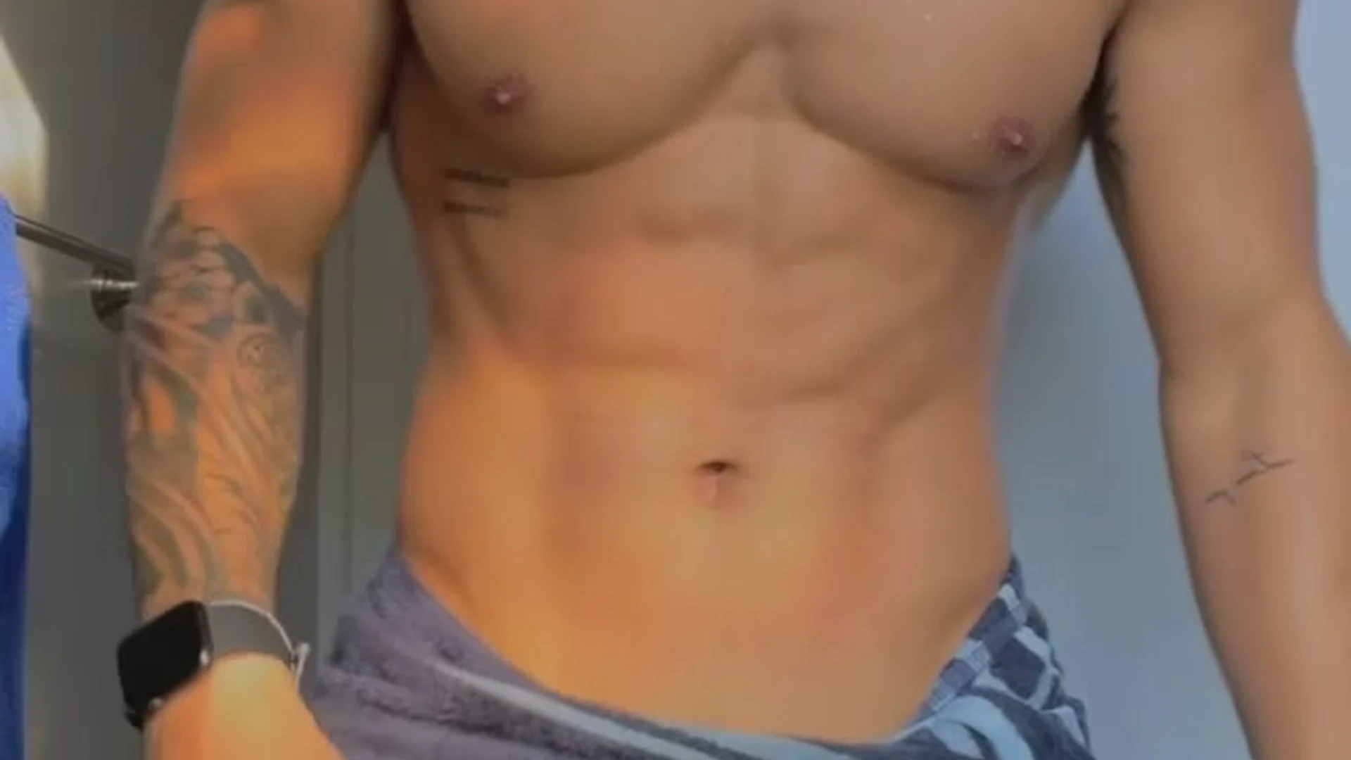 Epic beautiful tiktok star Evan Lamicella Onlyfans leaked
1
