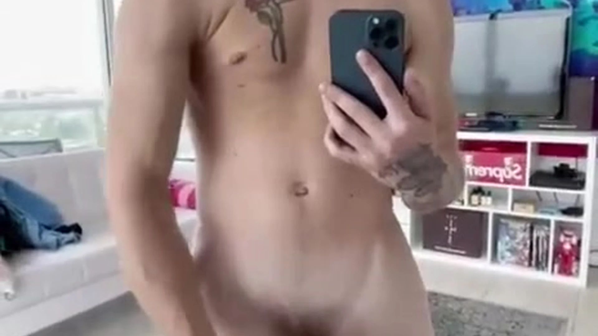 Epic Filthy Tyler Pauley sextape
2