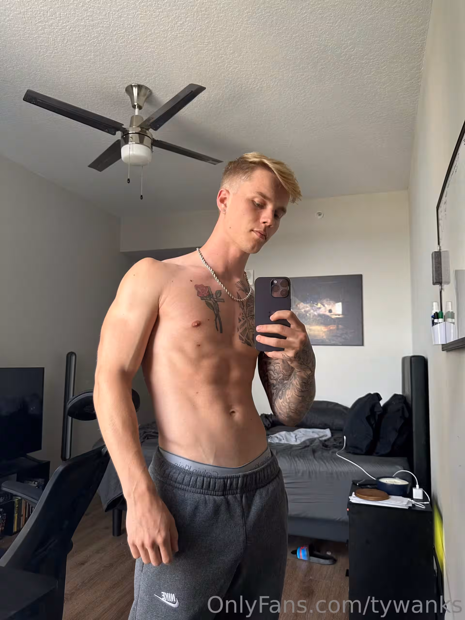 Epic fuckboy sensual troytempts cock full vid
1