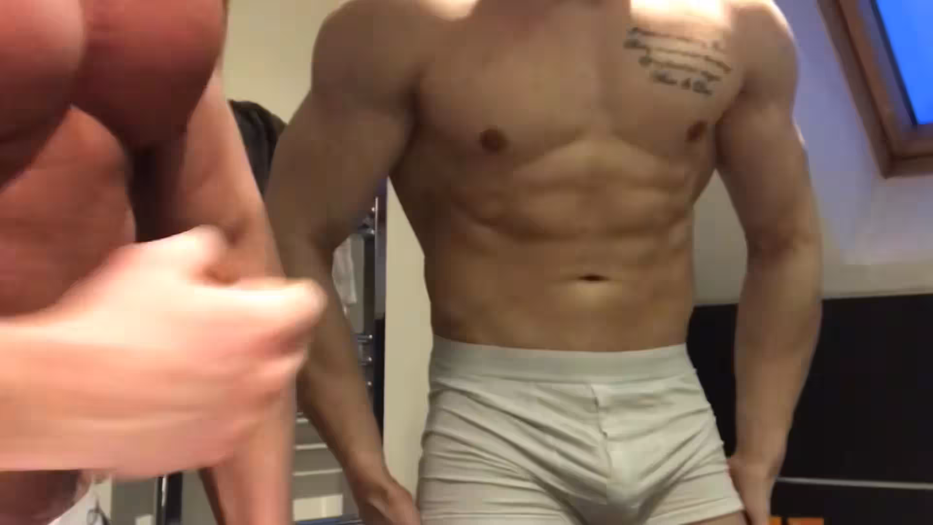Epic gorgeous sculpted Charlie London only fans leaks PRIVATE
5