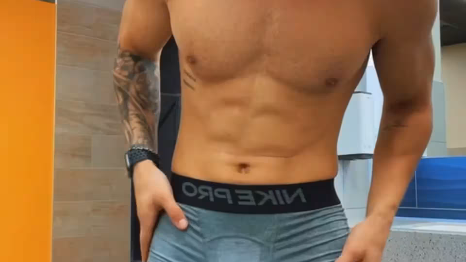 Epic masculine tiktok star Evan Lamicella porn pic
2