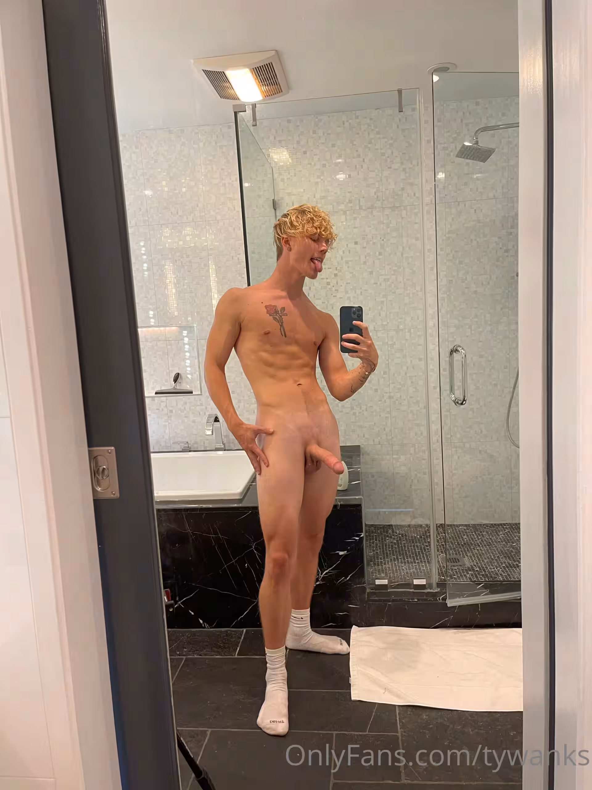 Epic sensual tywanks Nude fansly
1