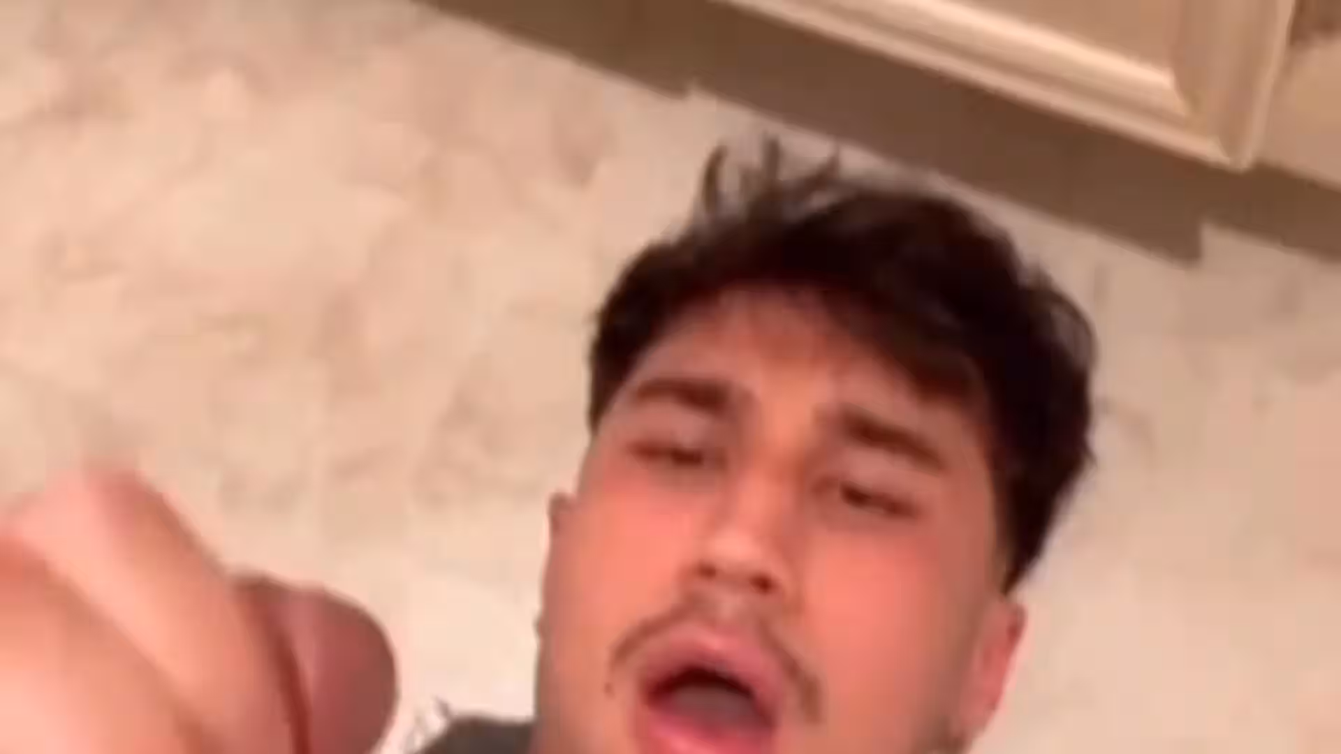 Evan Lamicella Self Facial
2
