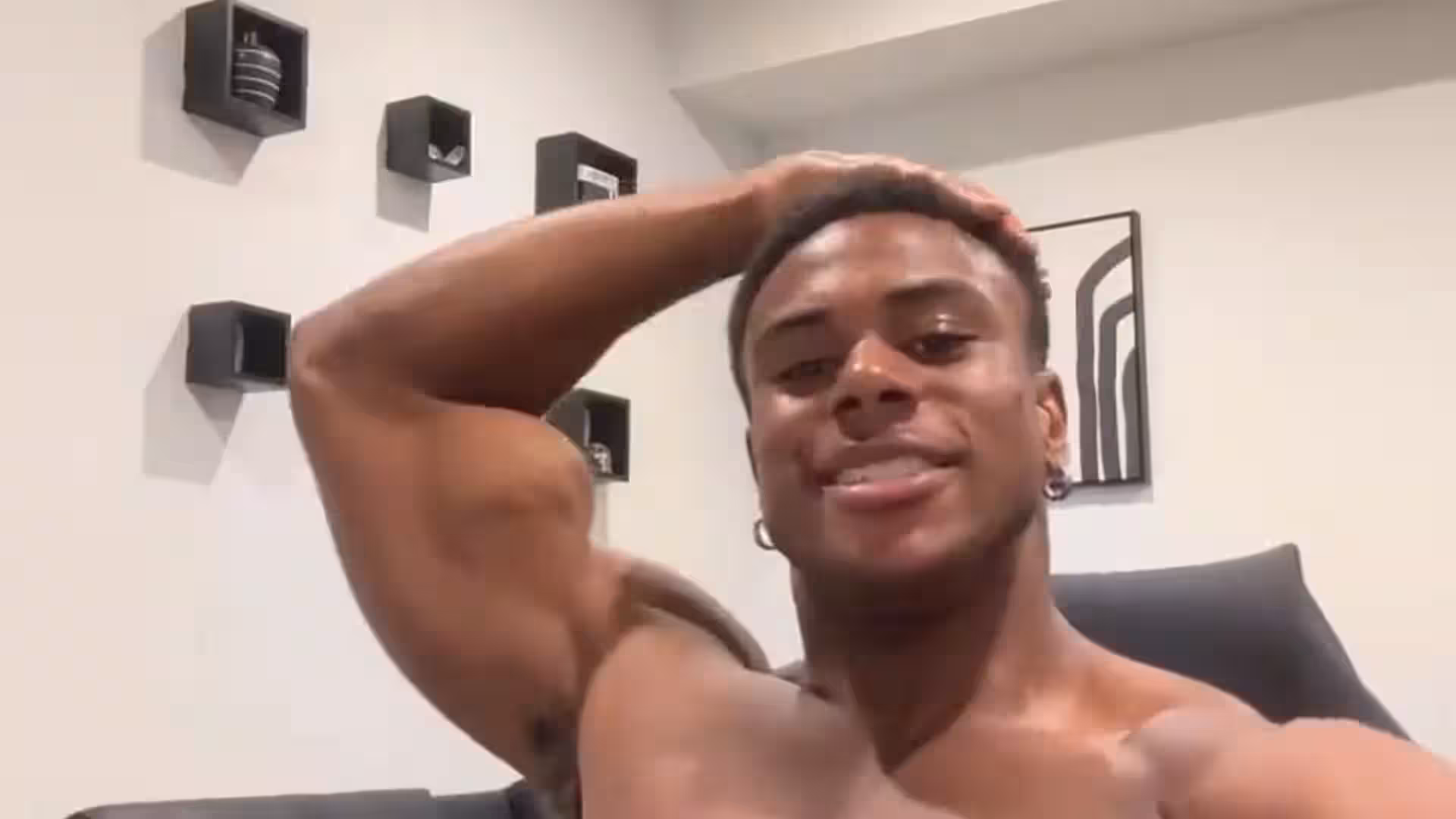 Exposed big black cock prettyskinboi Leaked nudes
115