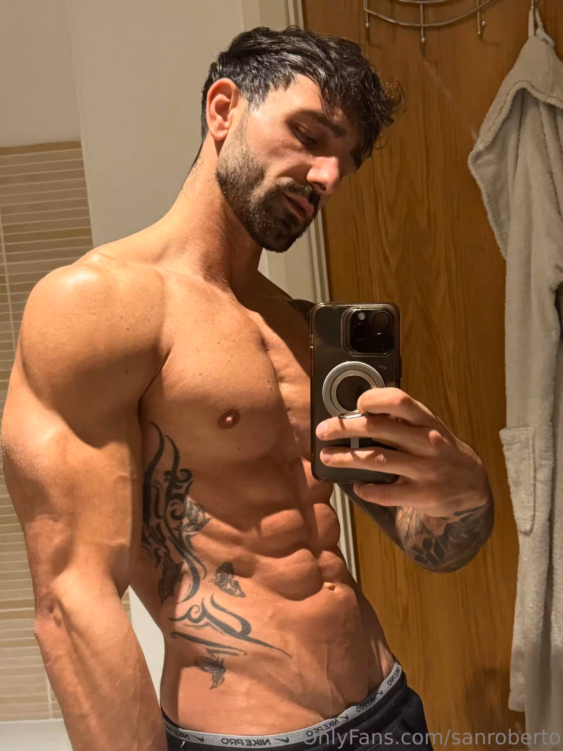 Exposed Dazzling  shredded sanroberto daddy
2