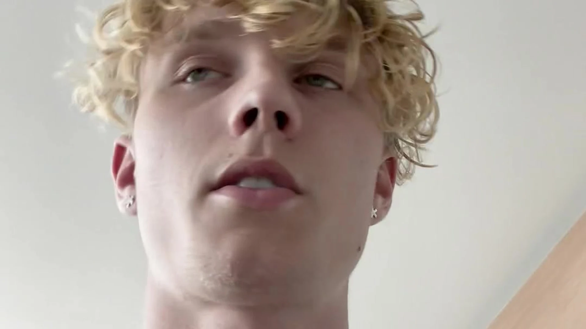 Exposed Dirty troytempts Nude porn
1