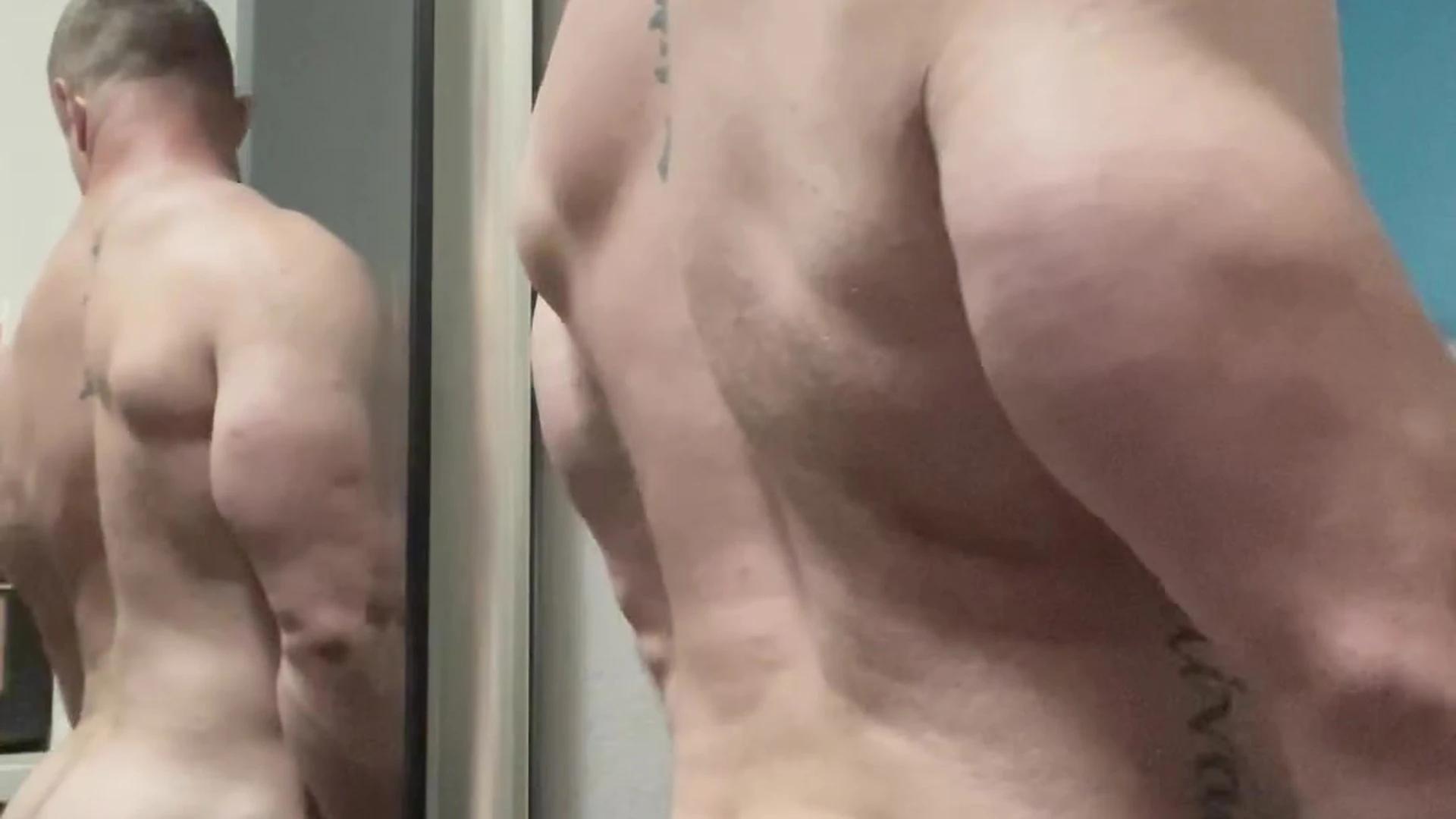 Exposed impressive ipped Joey Sullivan naked
0