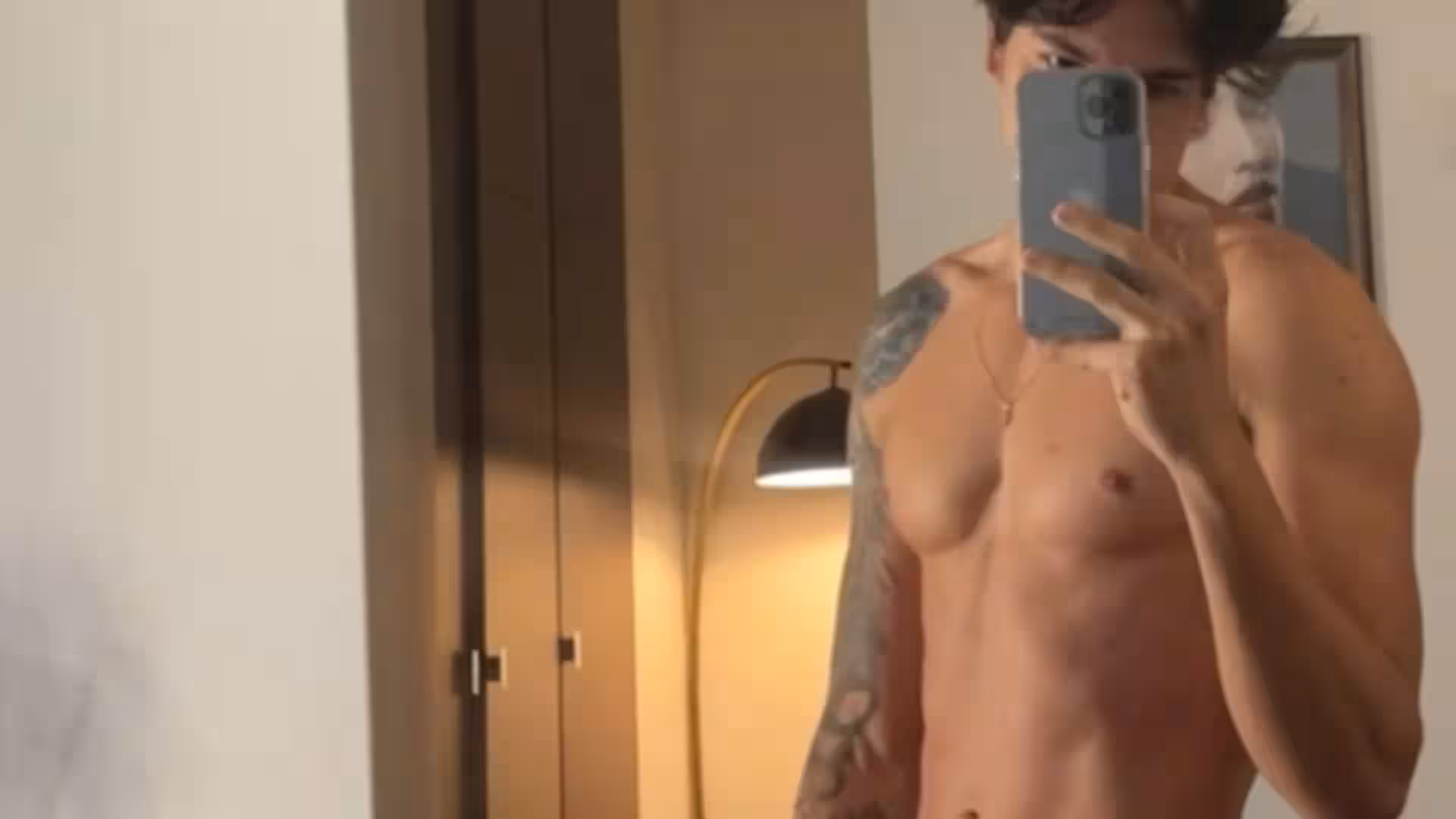 Exposed Raunchy alejo pino
0