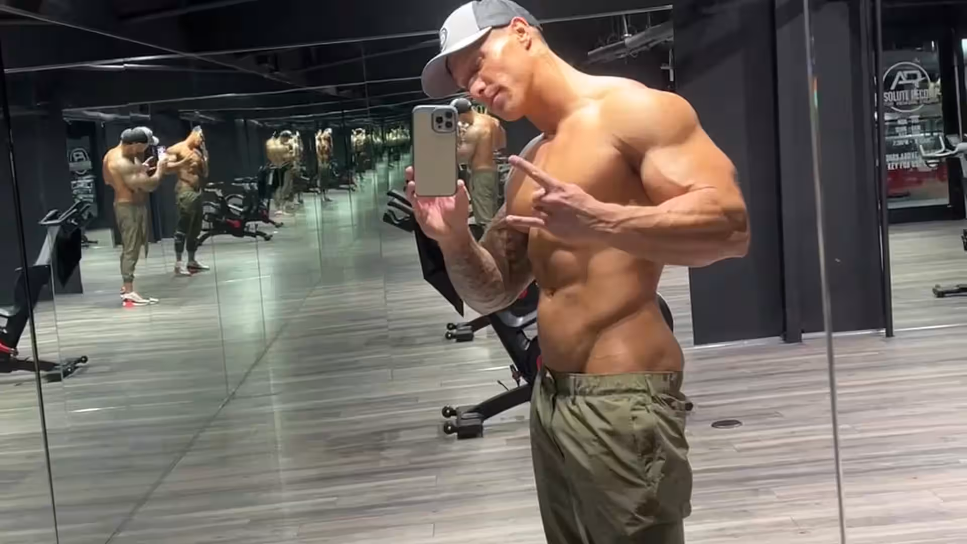 Exposed stud nathanwebb
12