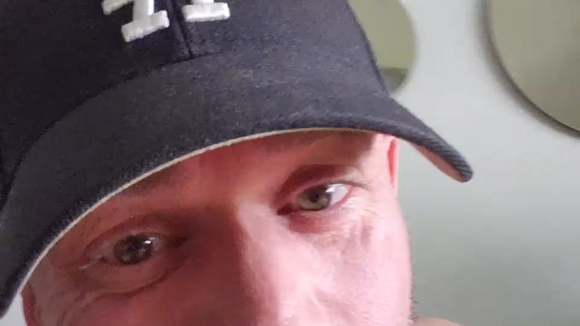 fucktoy Padrino GrowXtrong hunk
0