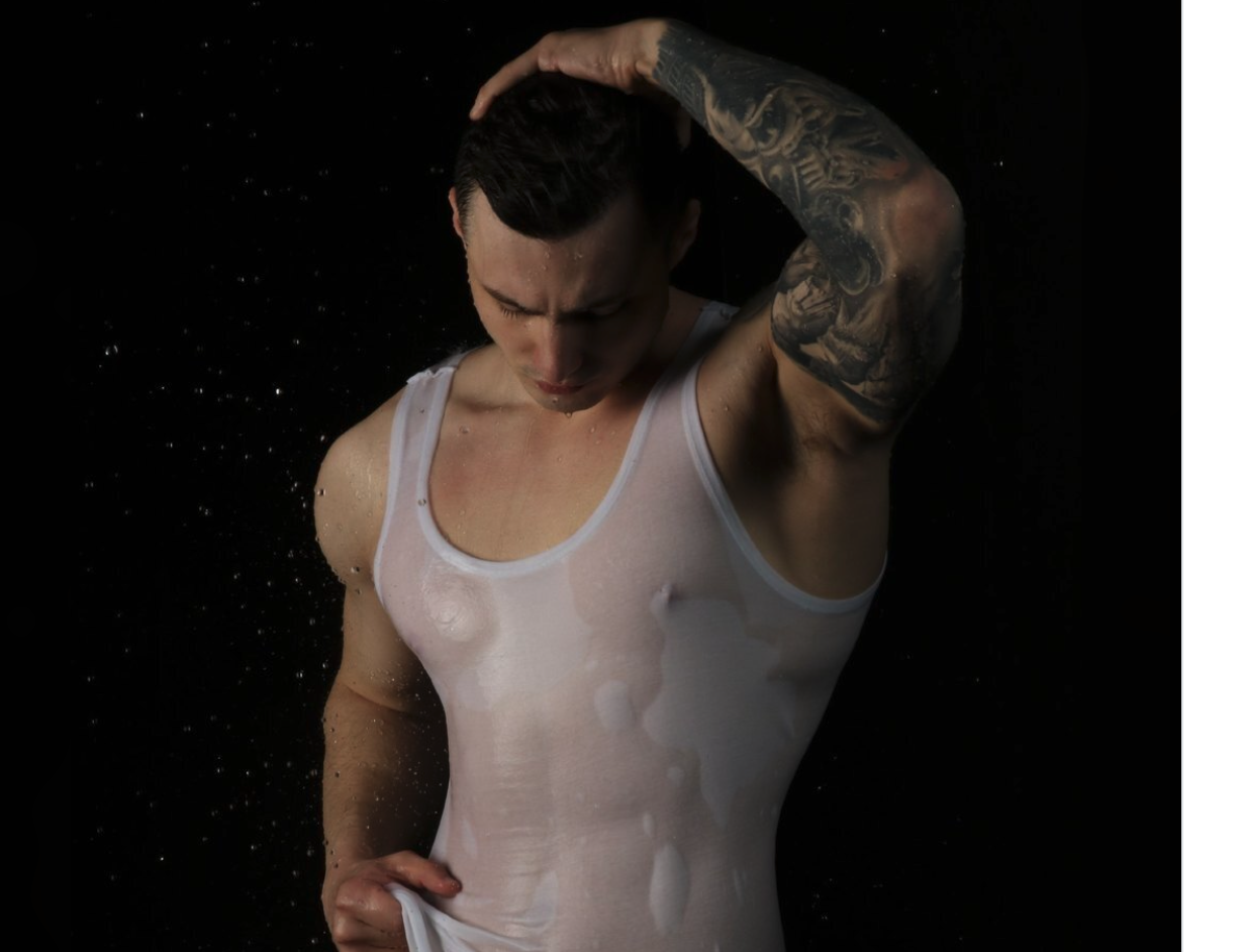 fucktoy pleasuring himself гей онлифанс Max Barz nude ass
2