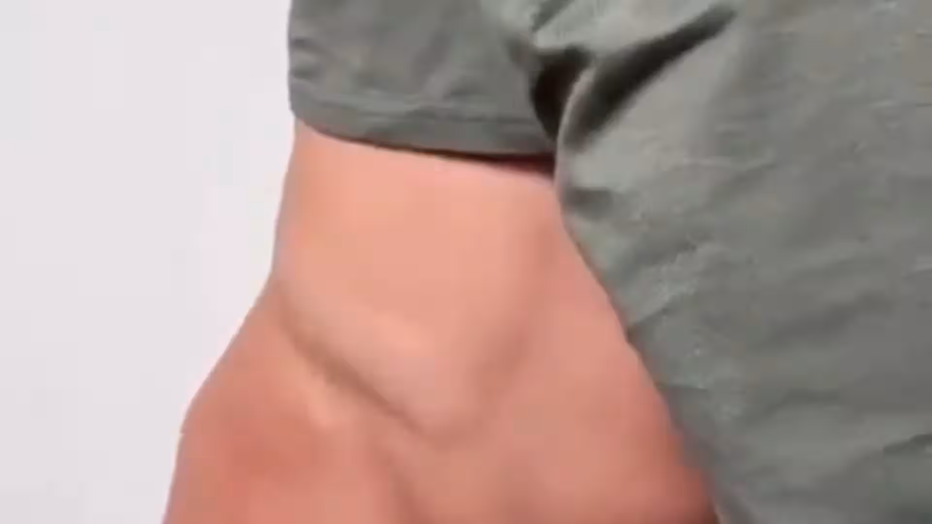 Fuerte mariohervas big pecs
28