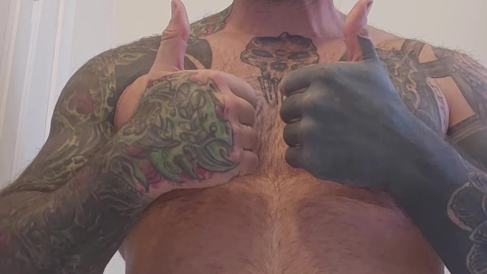 hoe gooning hairy Markus Kage leaks pic
0