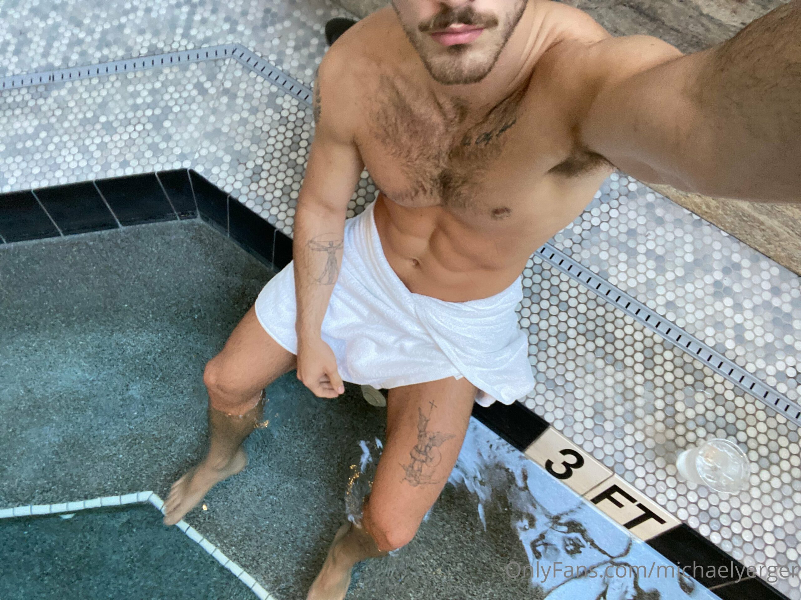 hoe survivor reality tv show Michael Yerger leaked xxx
26