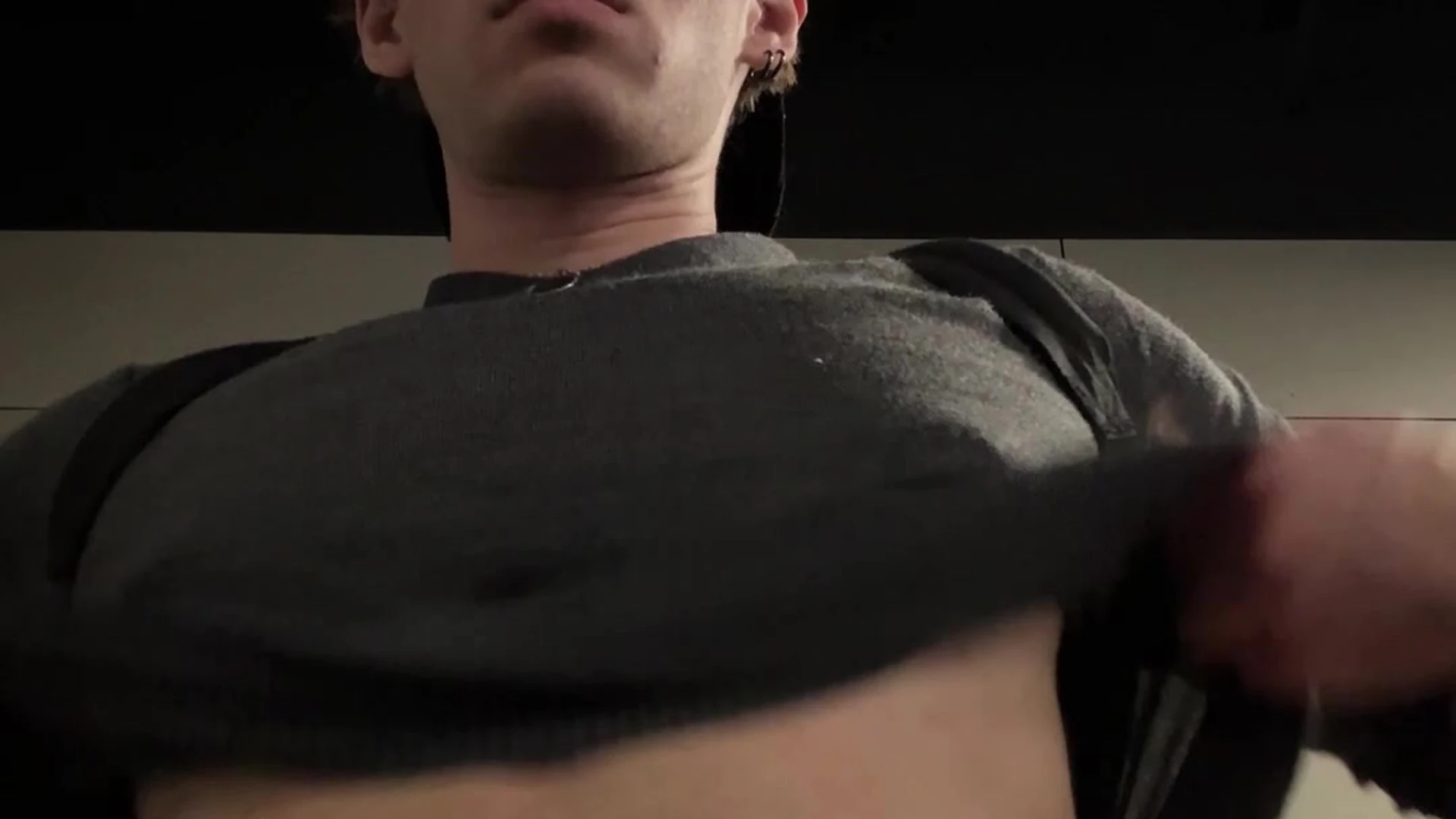 homoerotic playing with himself tiktoker Chase Stobbe fapello
4