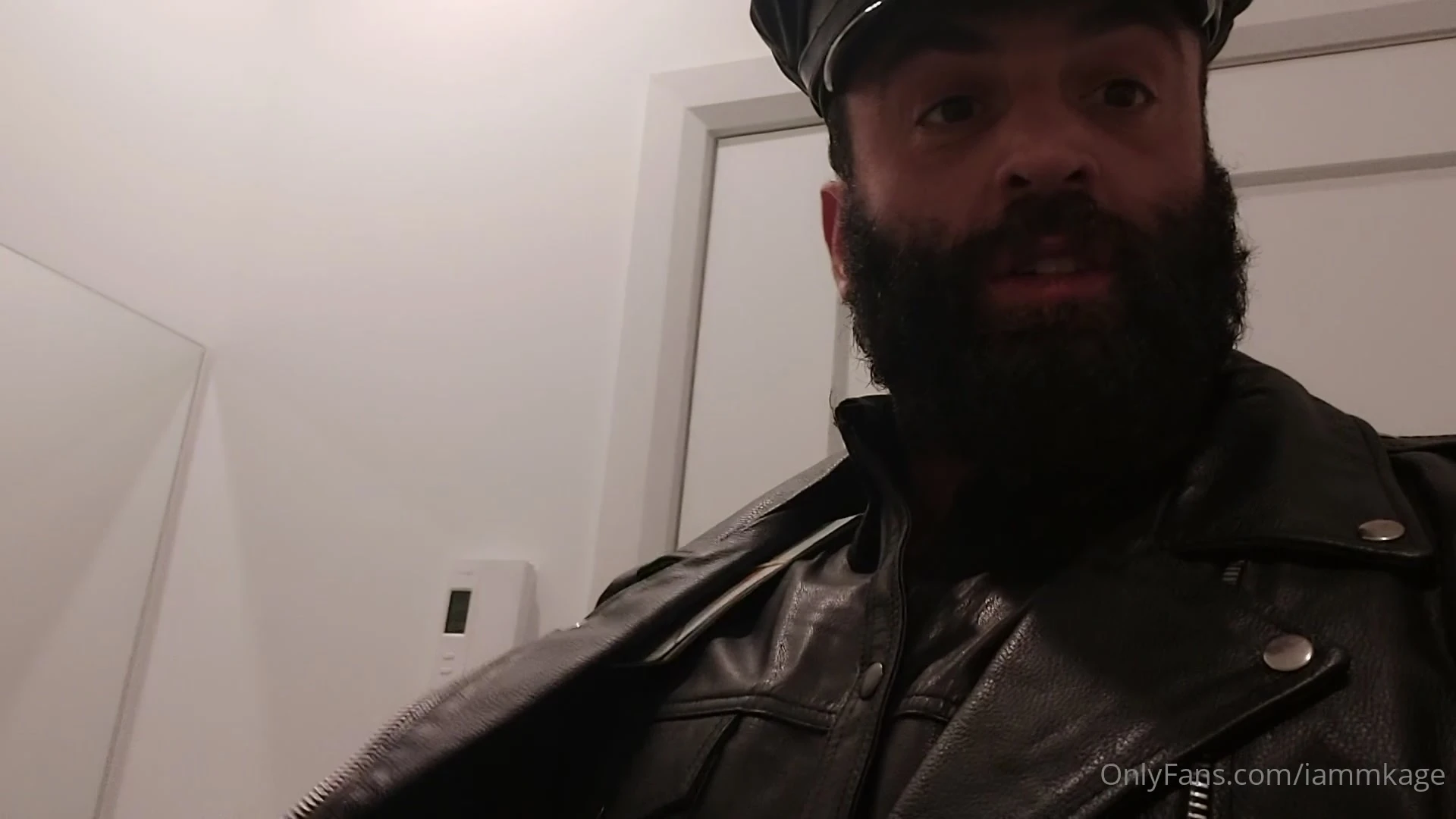 hot guy Beefy iammkage onlyfans leaked
1