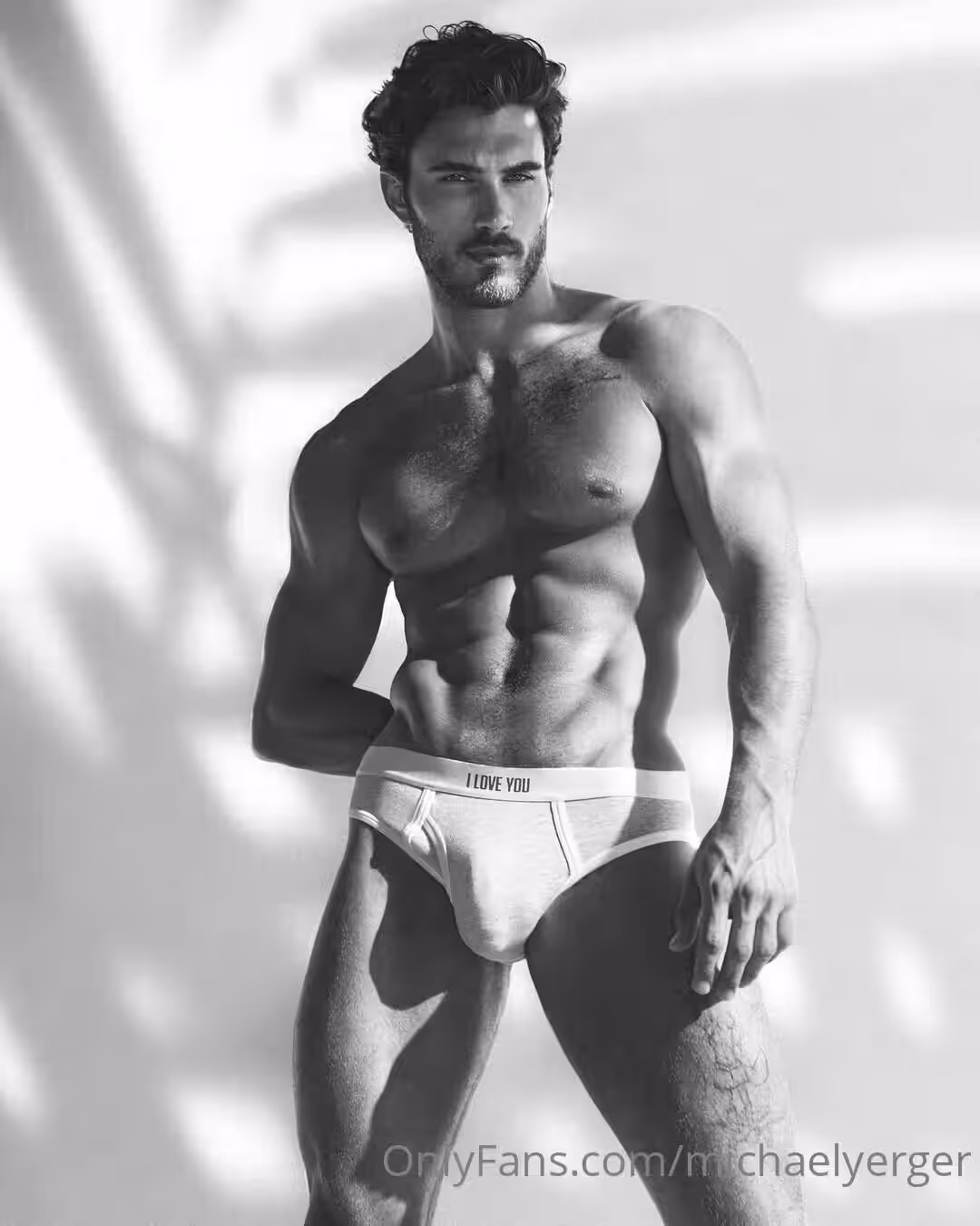 hunk Michael Yerger nude porn leak
6