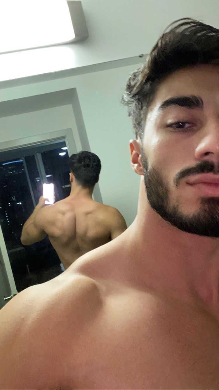hunky Middle Eastern mosaffari Patreon leak
8