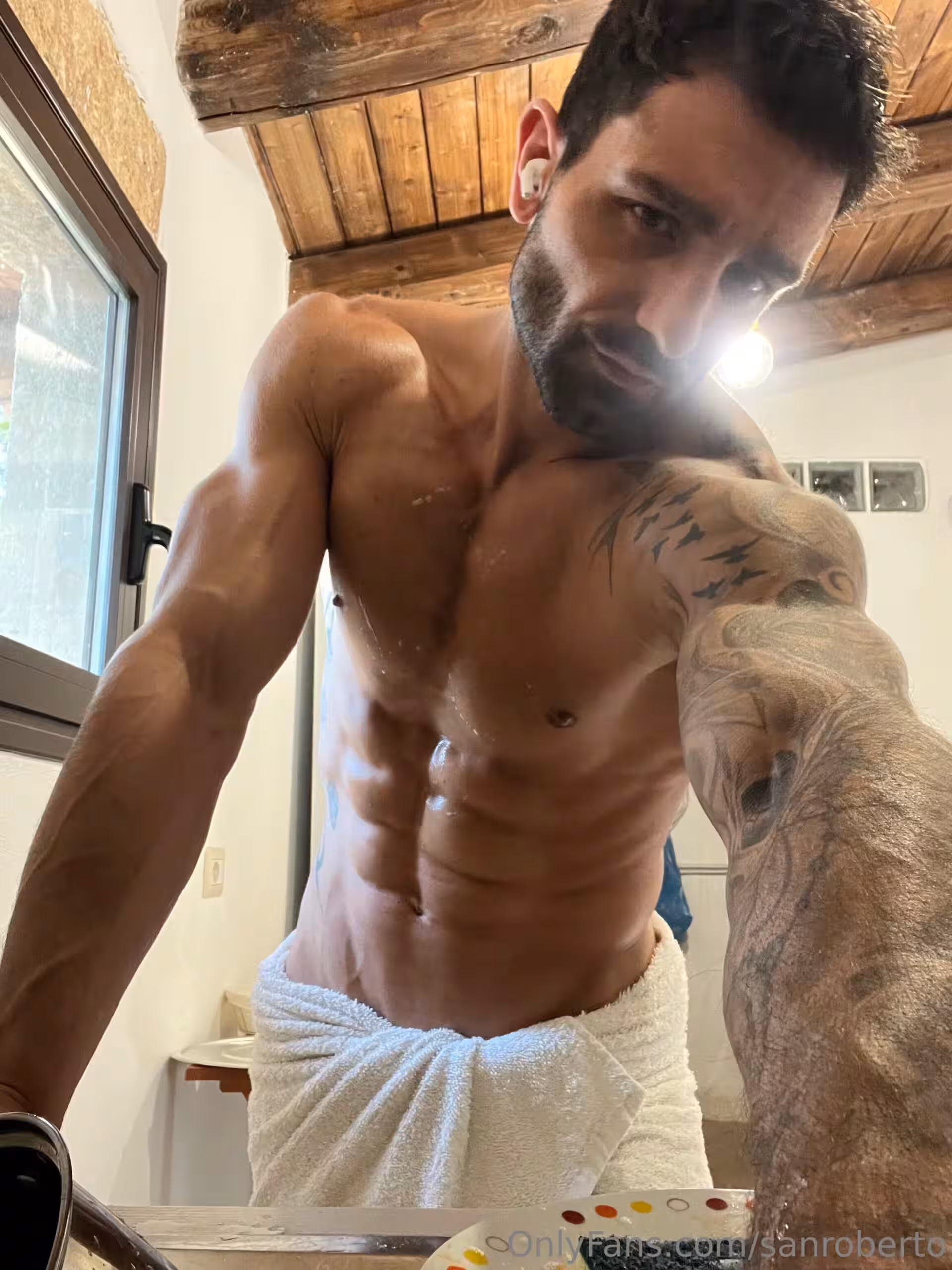 Inspiring  ripped Roberto Gatto daddy
3
