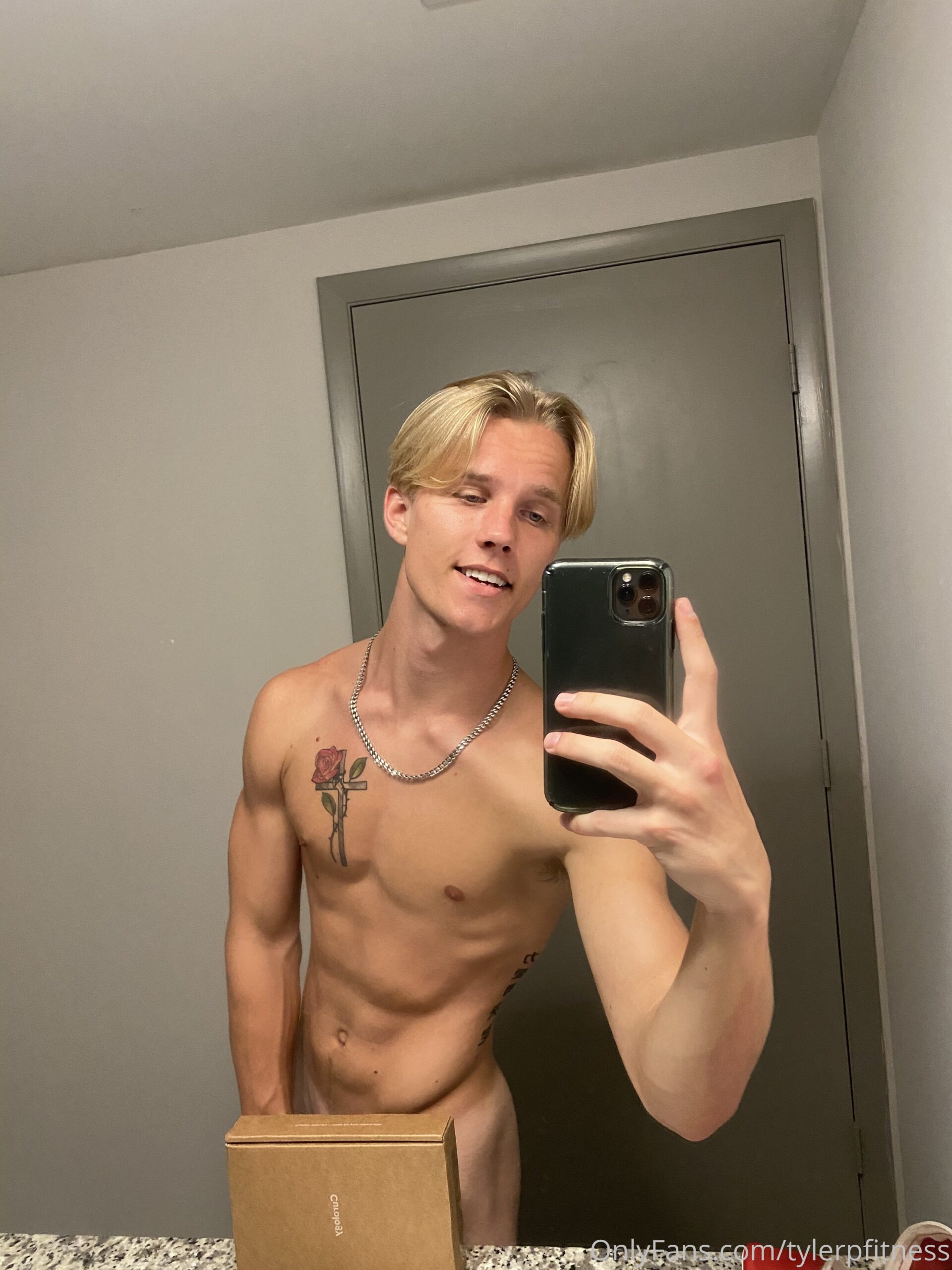 jock Tyler Pauley leaked only fans
0