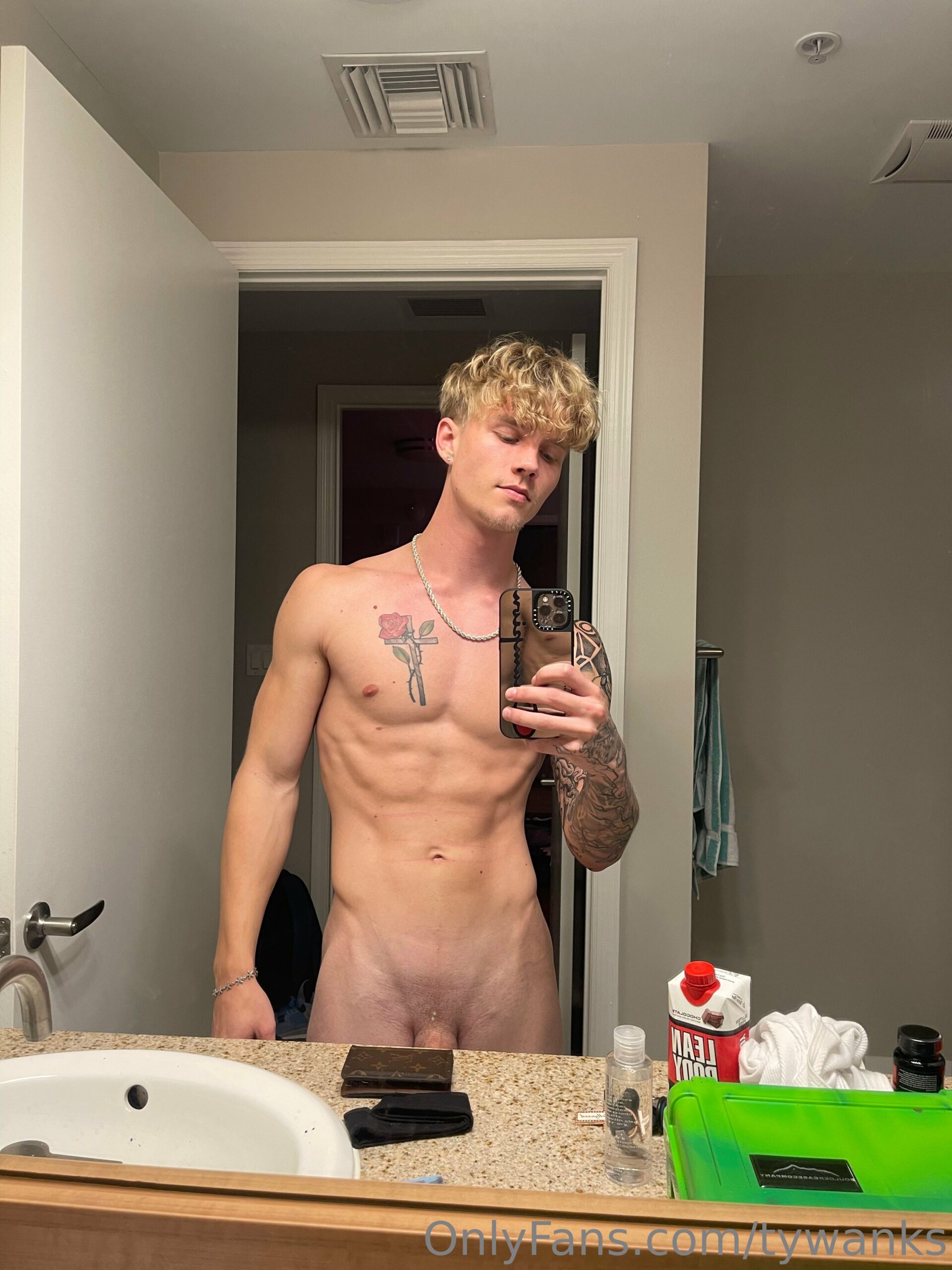 jock tywanks nude pic Sensational
0