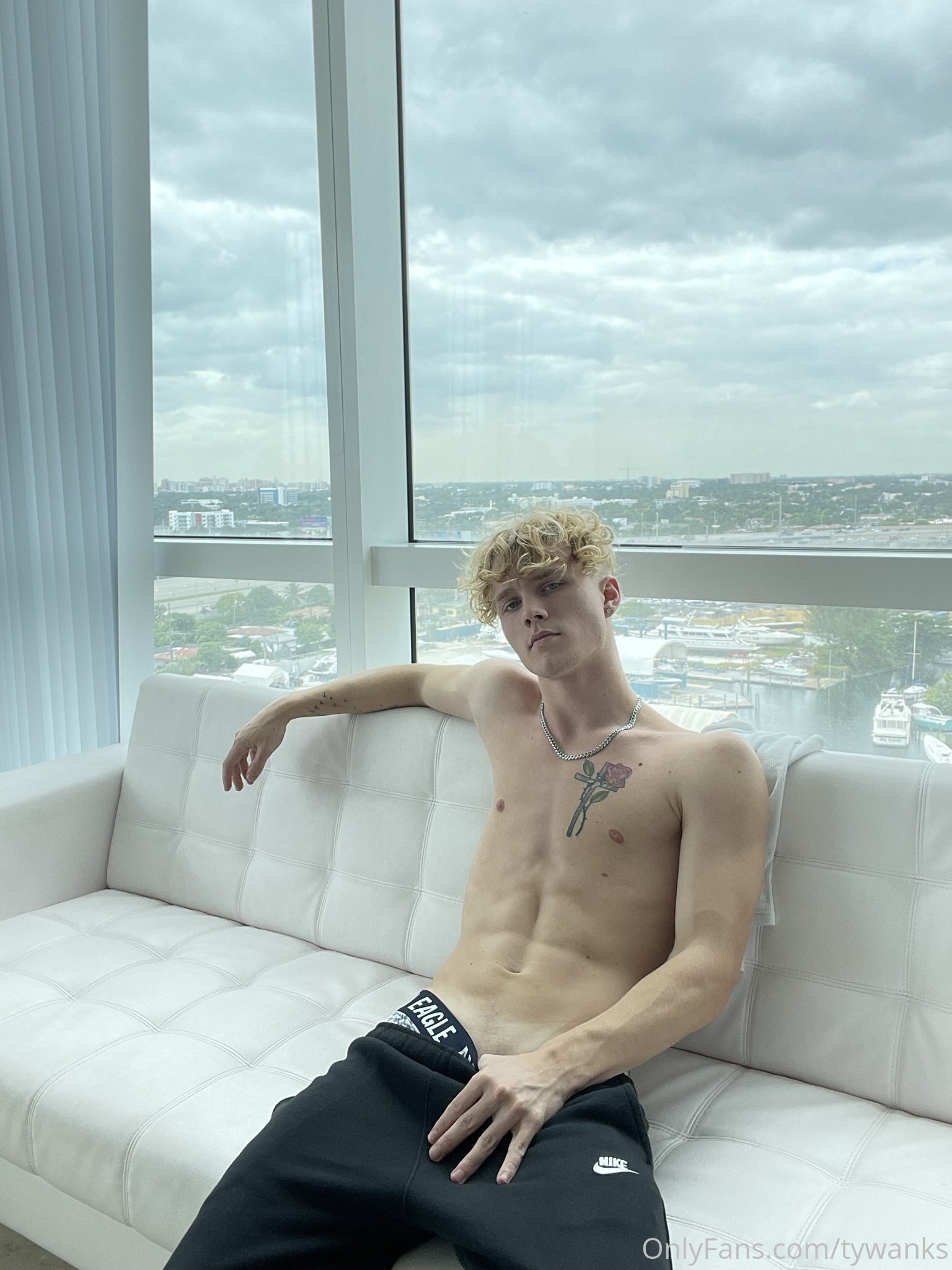 man bitch nasty troytempts sex Exclusive vid full Sensational
0