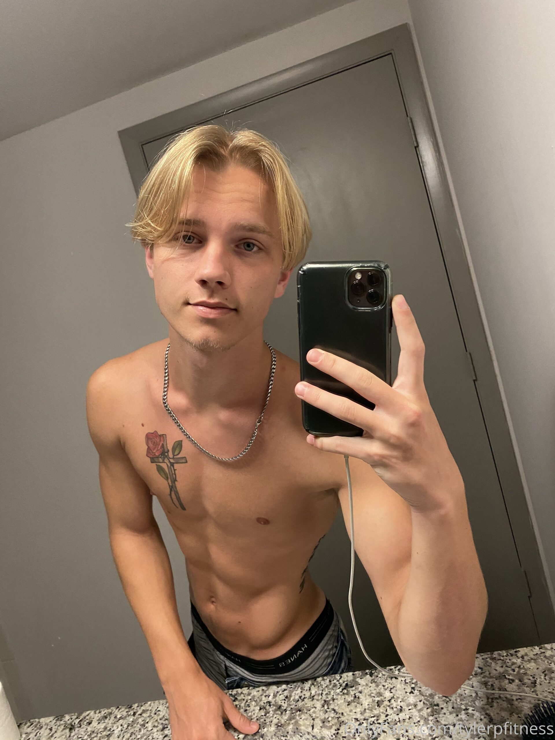 man bitch nasty Tyler Pauley leaked dick pic VIDFULL
1