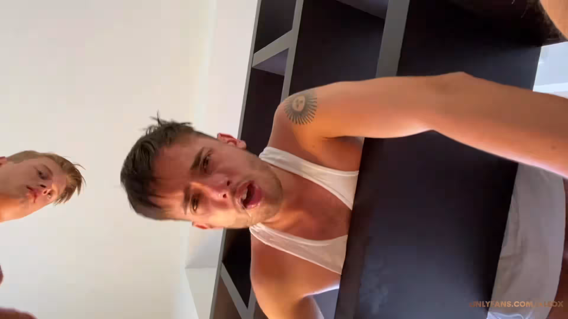 man bitch Revealing Leo Stuke Nudeleaks Exposed
1