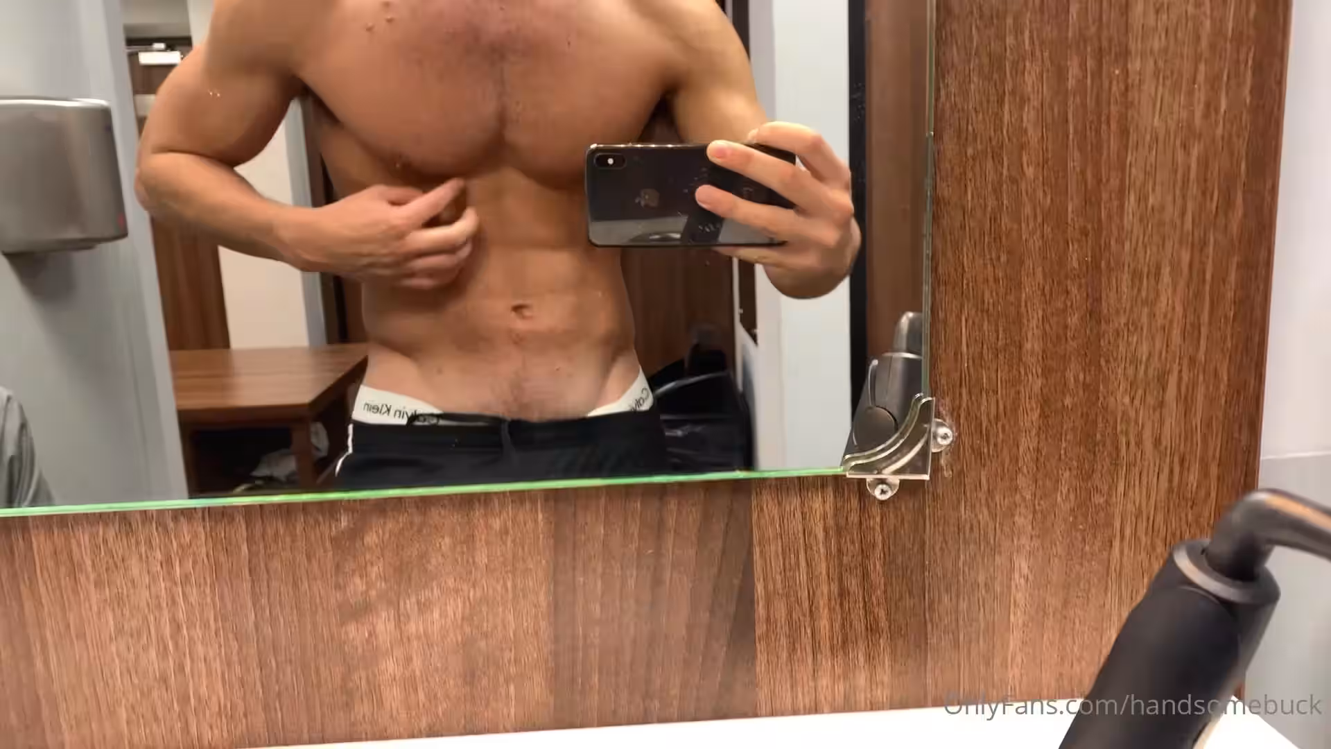 manly absolute unit handsomebuck leak Clip Exposed
0