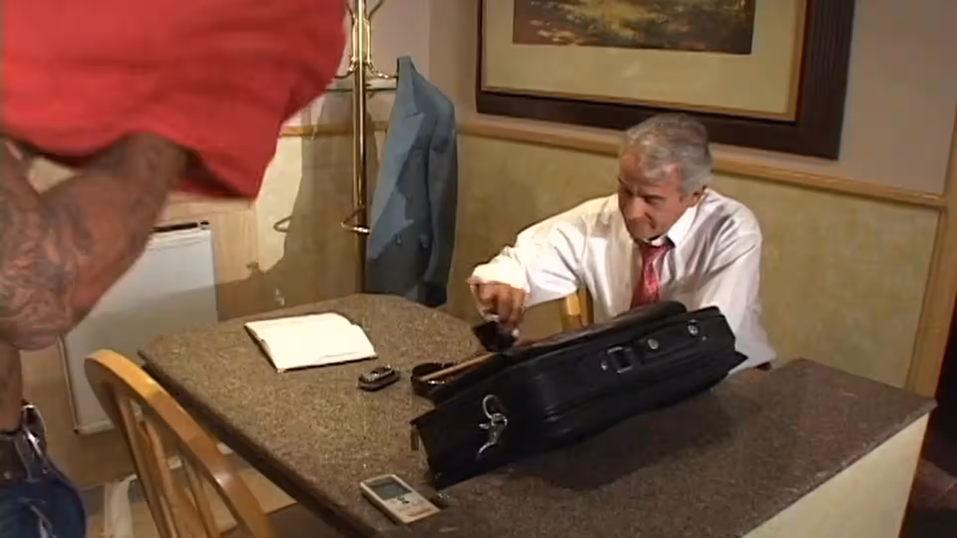 Marido corno chama Alexandre Frota pra comer a esposa Pamela Butt
1
