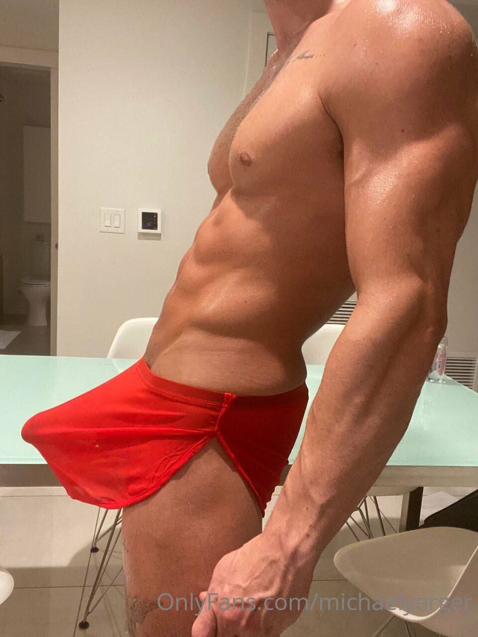 masculine reality tv show survivor Michael Yerger leaked onlyfans
6