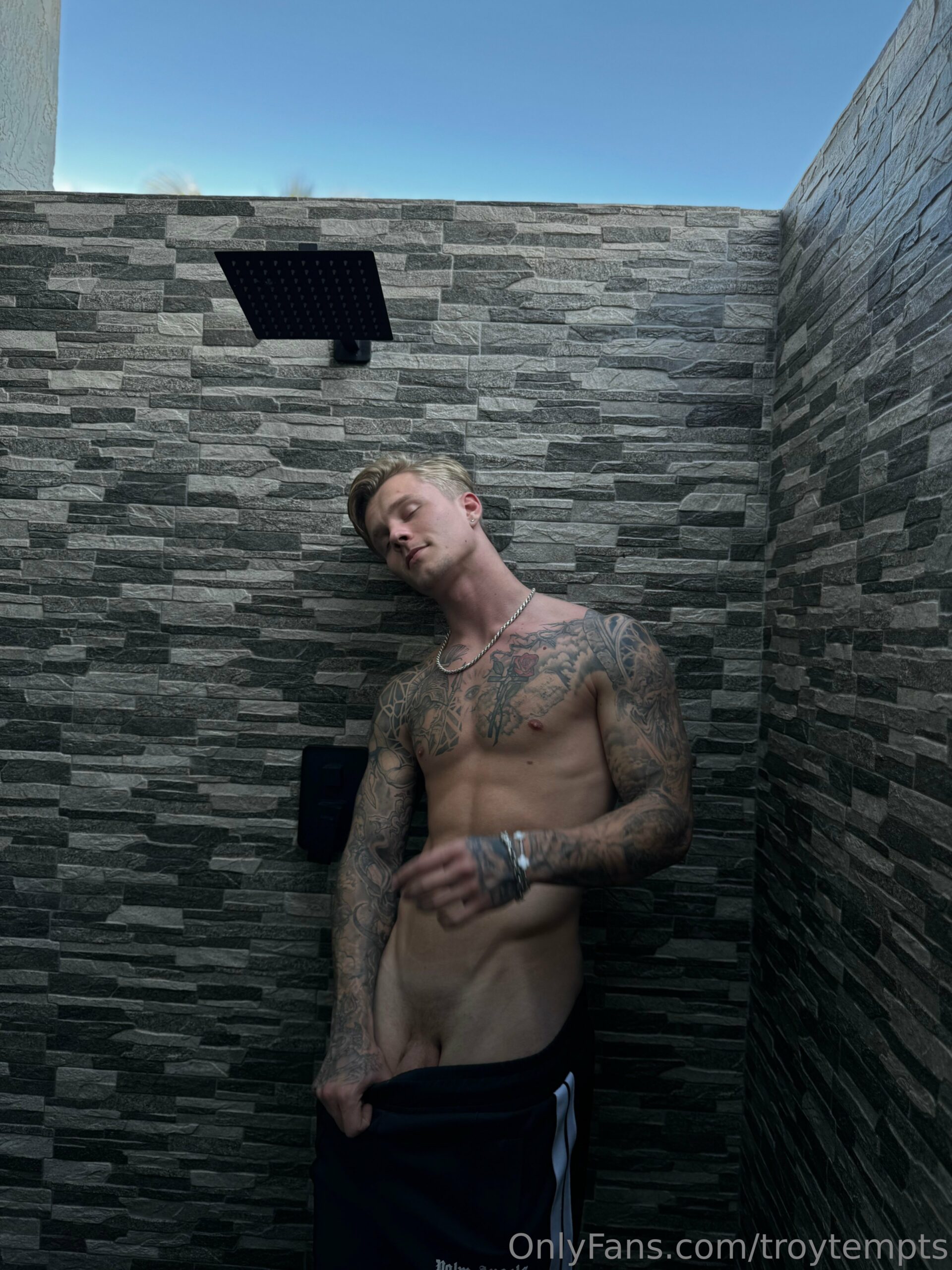 Motivated jerking off jock troytempts leaked nudes x
0