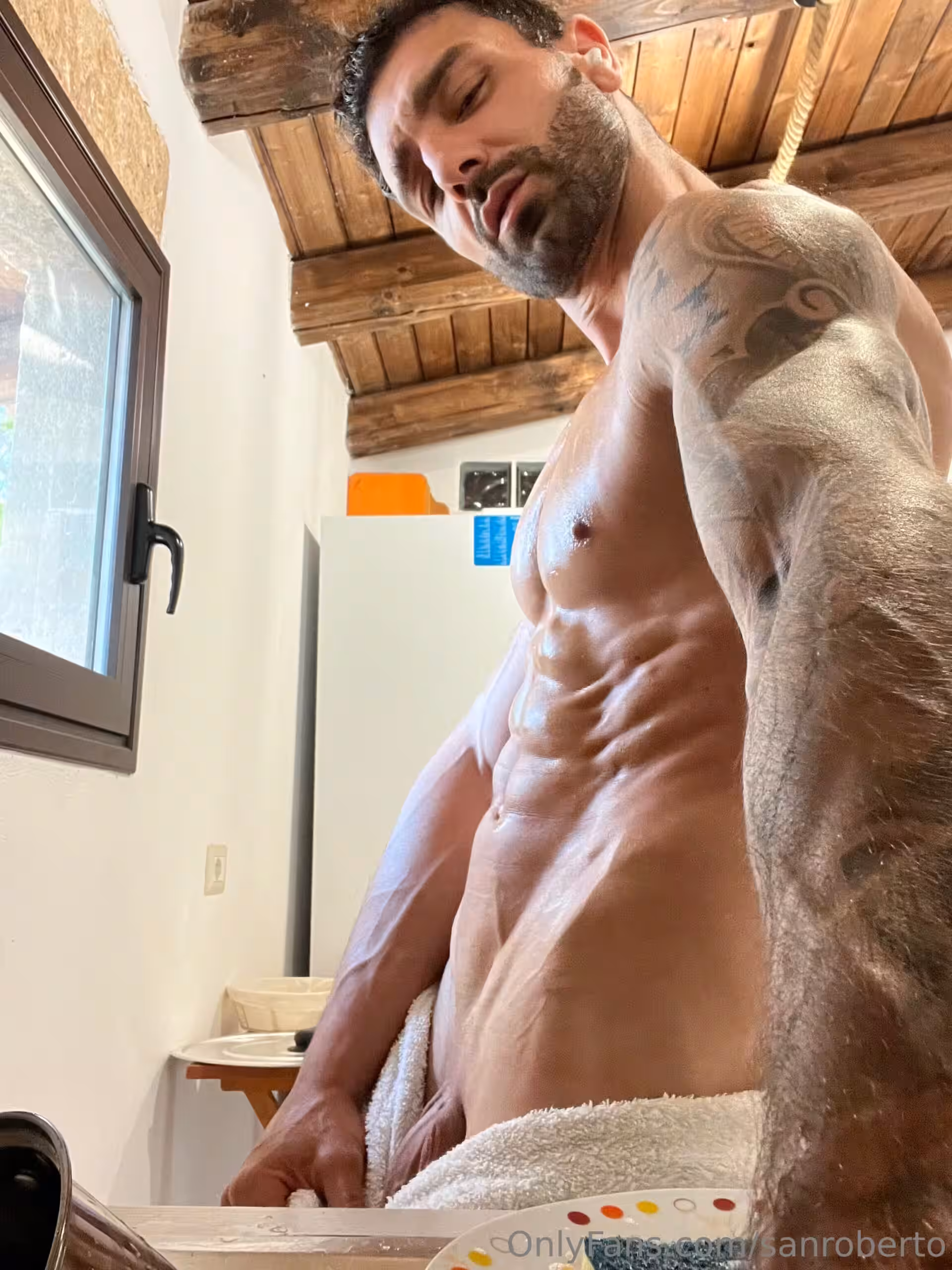 muscle god Roberto Gatto leaked nudes video full
0