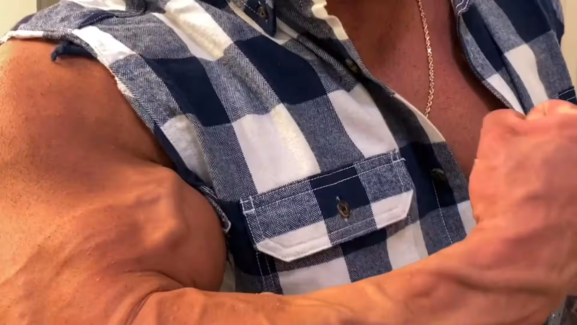 muscle Striking Jake Daniel   fullvideo Exposed
0