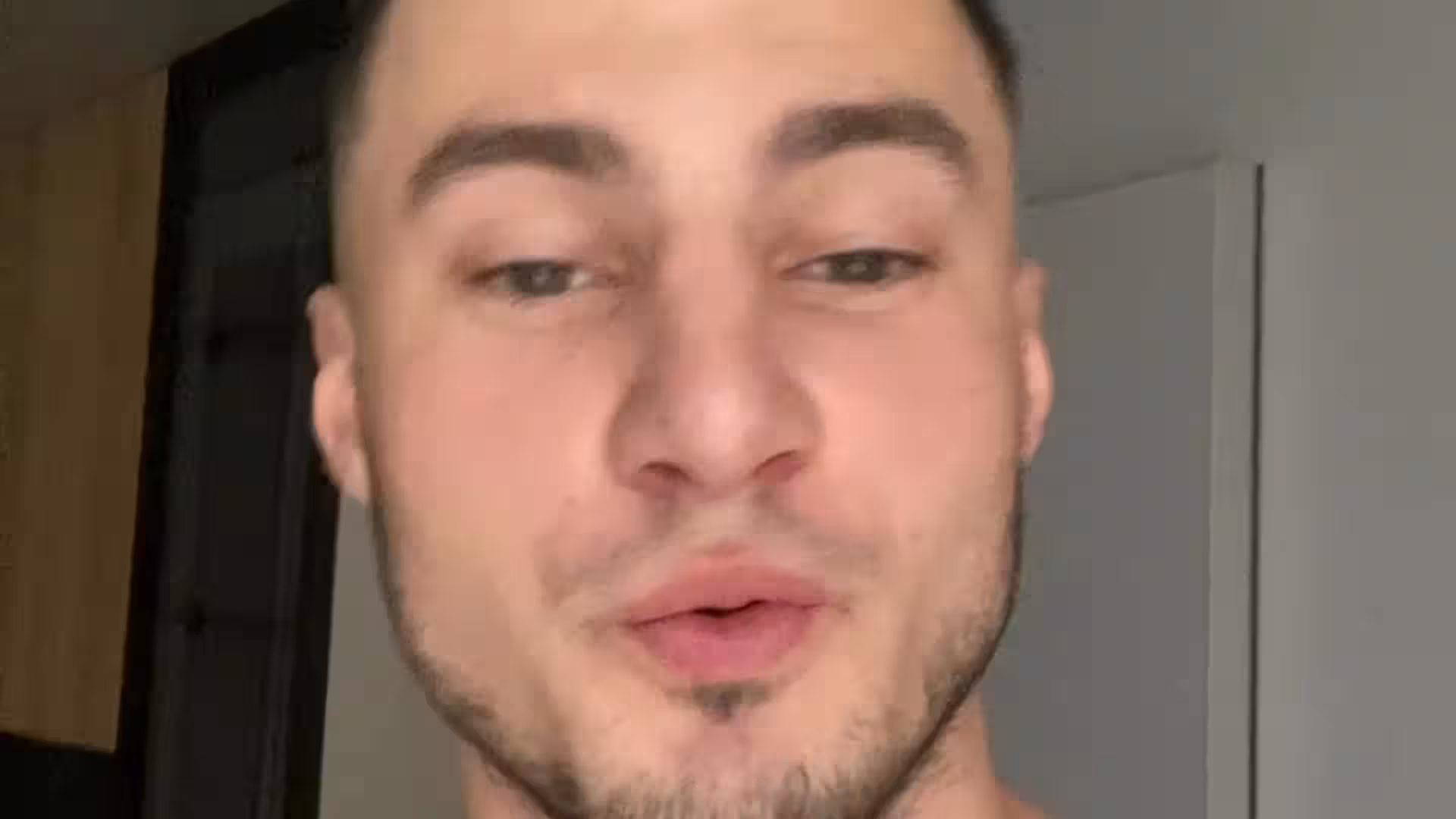 muscle український гей Max Barz onlyfans nudes PRIVATE
3