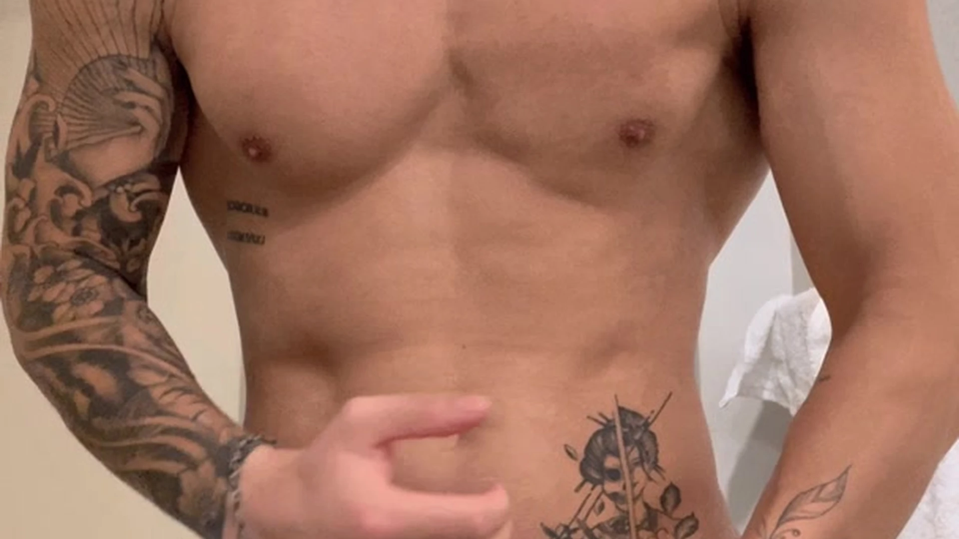 muscled tiktoker Evan Lamicella onlyfans leaked pics PRIVATE Epic
27
