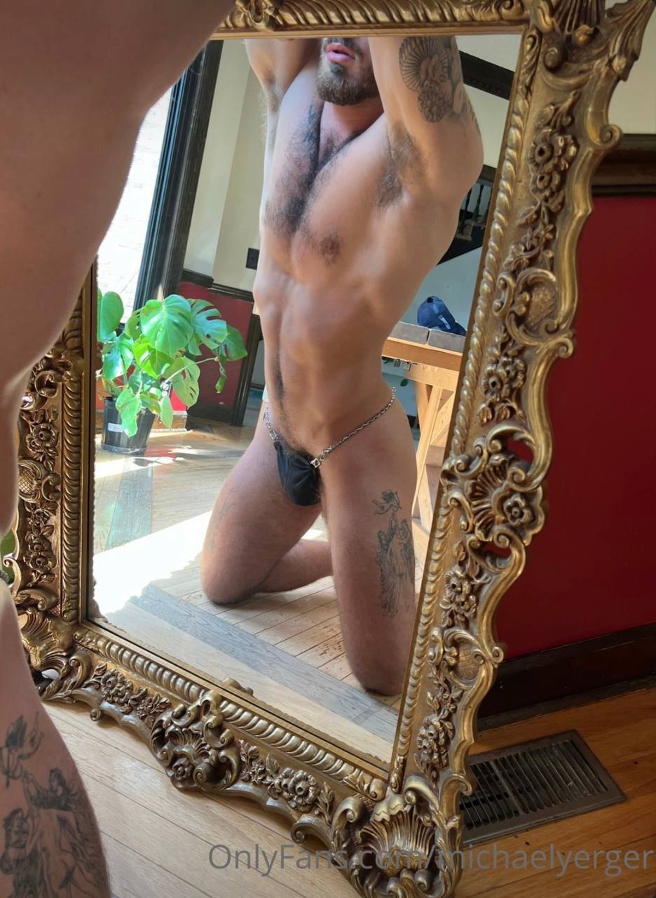 reality tv star michaelyerger hunk EXPOSED
5