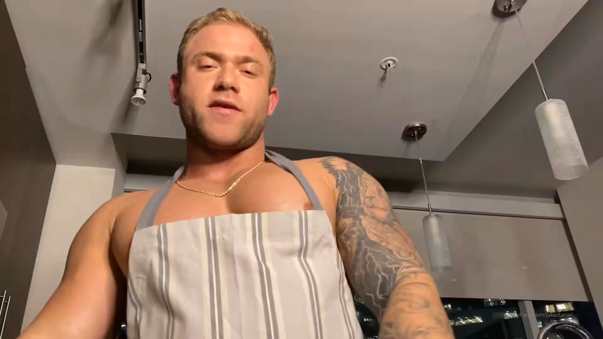 Ripped Jake Daniel porn pic
1