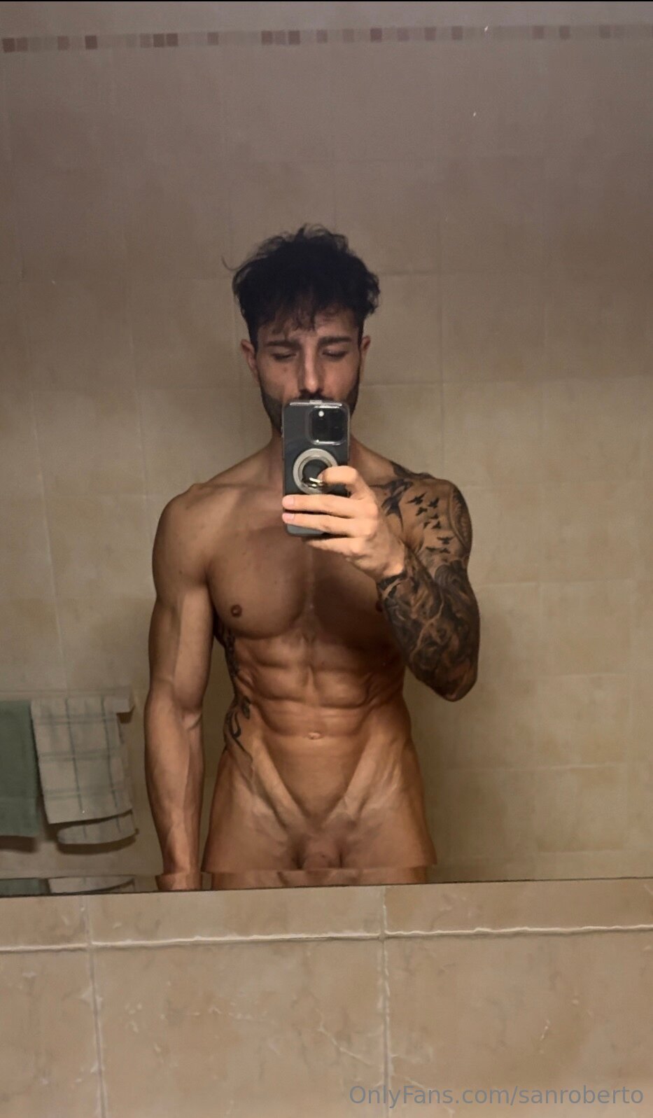 ripped Roberto Gatto ripped cams
0