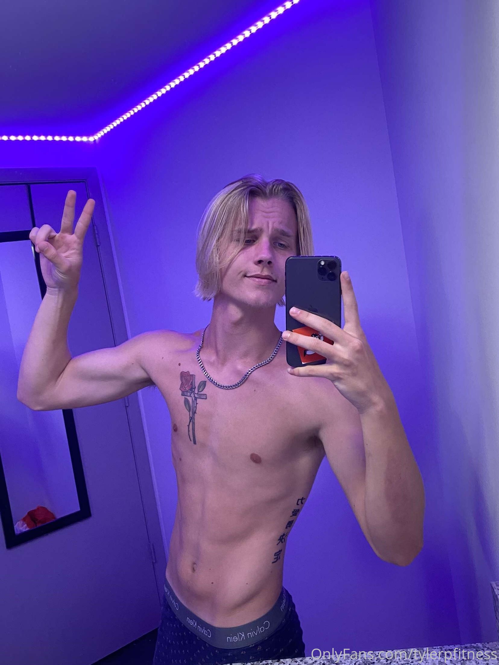 Self-assured gooning jock tywanks
2